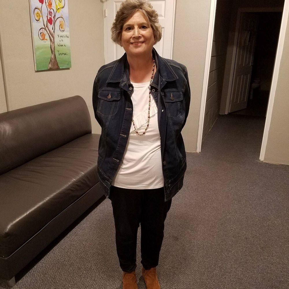 Meet your Posher, Debbie